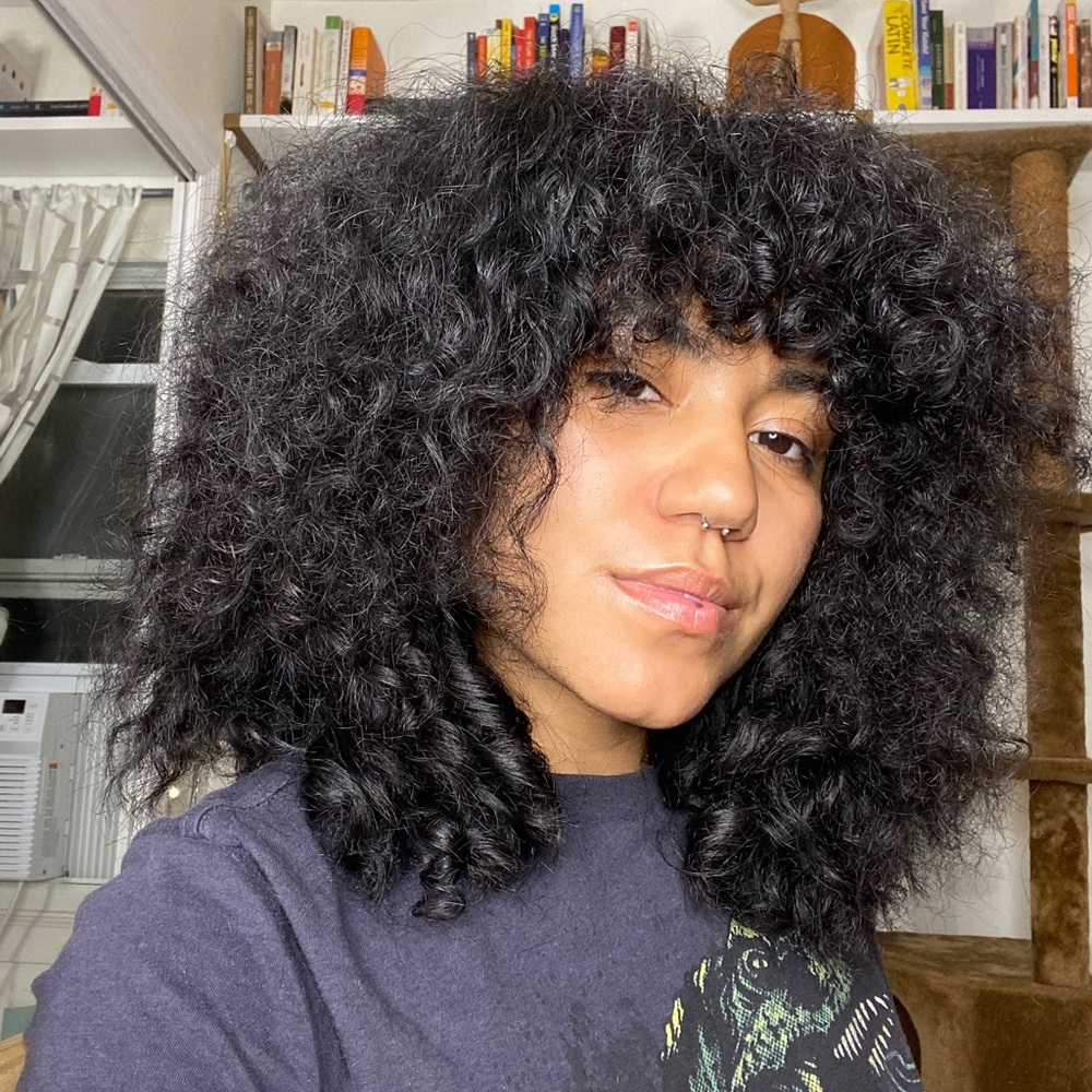 Meet your Posher, Haydee